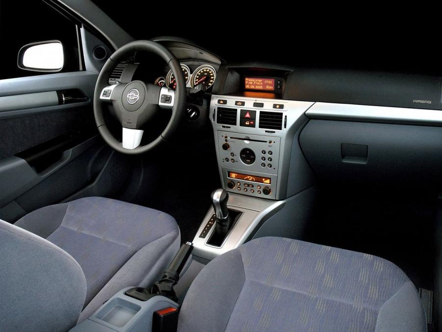  Chevrolet Vectra 2005 года  (фото 12 из 16)